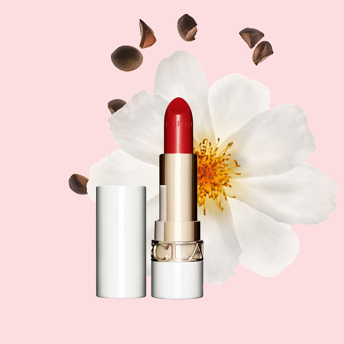 Il rossetto Joli Rouge Shine di Clarins nutre in profondit&agrave; le labbra, regalando ogni giorno un look perfetto e brillante.