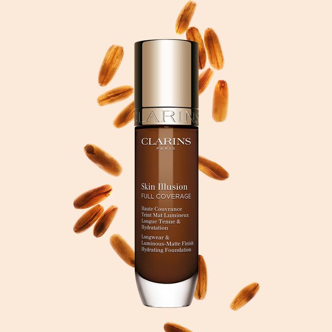 Clarins Skin Illusion Full Coverage con design elegante e packaging vivace: il fondotinta ideale per un incarnato naturale e uniforme.