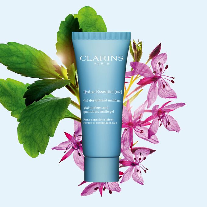 Immagine che mostra Hydra-Essentiel [HA&sup2;] Gel Mat Clarins, un gel da giorno arricchito con acido ialuronico che idrata e opacizza.