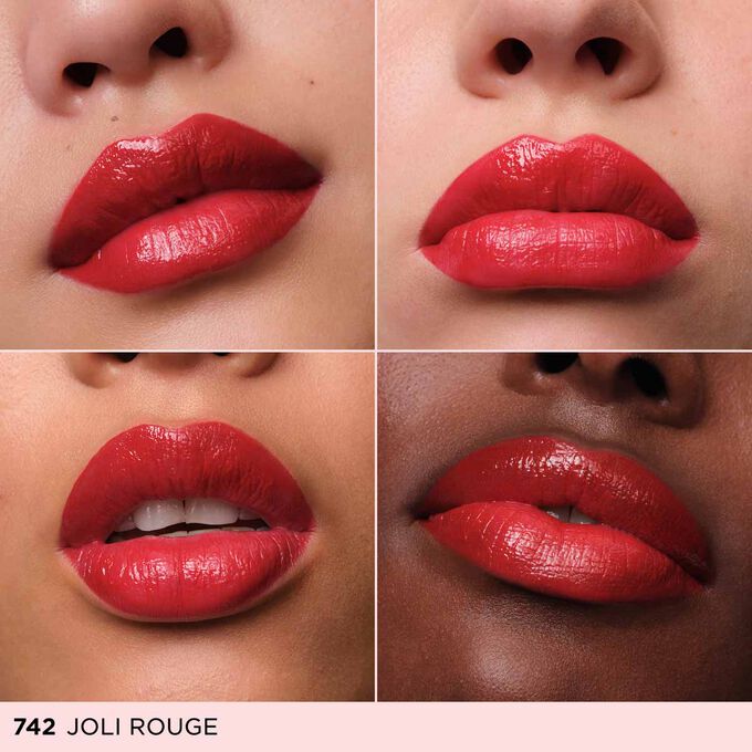 Questo rossetto idratante e lucido esalta le diverse tonalit&agrave; delle labbra, svelando un rosso luminoso con un finish brillante e luminoso.