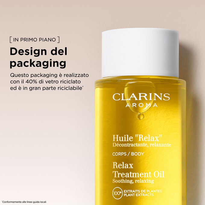 Olio rilassante per il corpo Clarins in un flacone realizzato con vetro riciclato, a sostegno di una bellezza sostenibile e rispettosa dell&rsquo;ambiente.