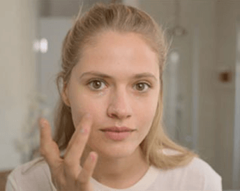 Come applicare l’esfoliante viso?